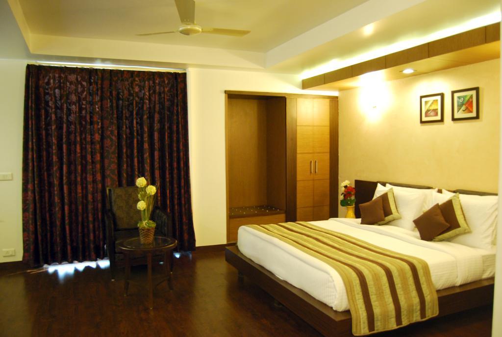 La Wisteria Hotel Delhi Kültér fotó