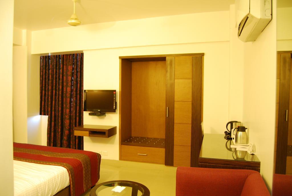 La Wisteria Hotel Delhi Kültér fotó