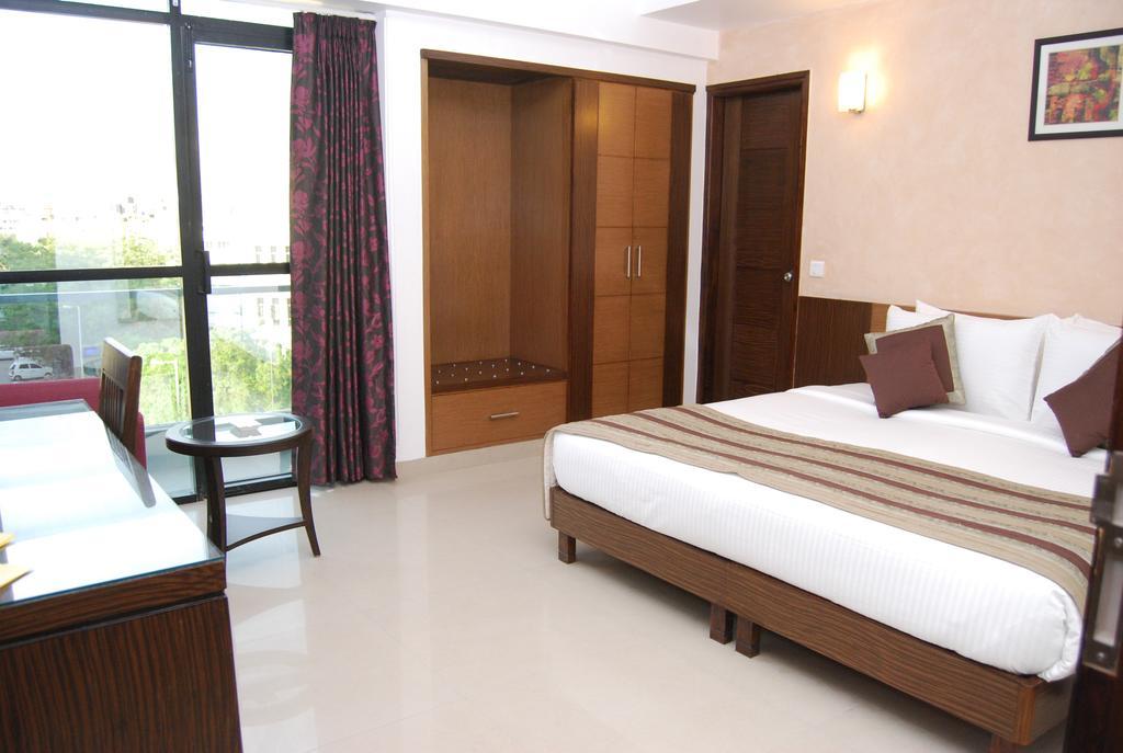 La Wisteria Hotel Delhi Kültér fotó