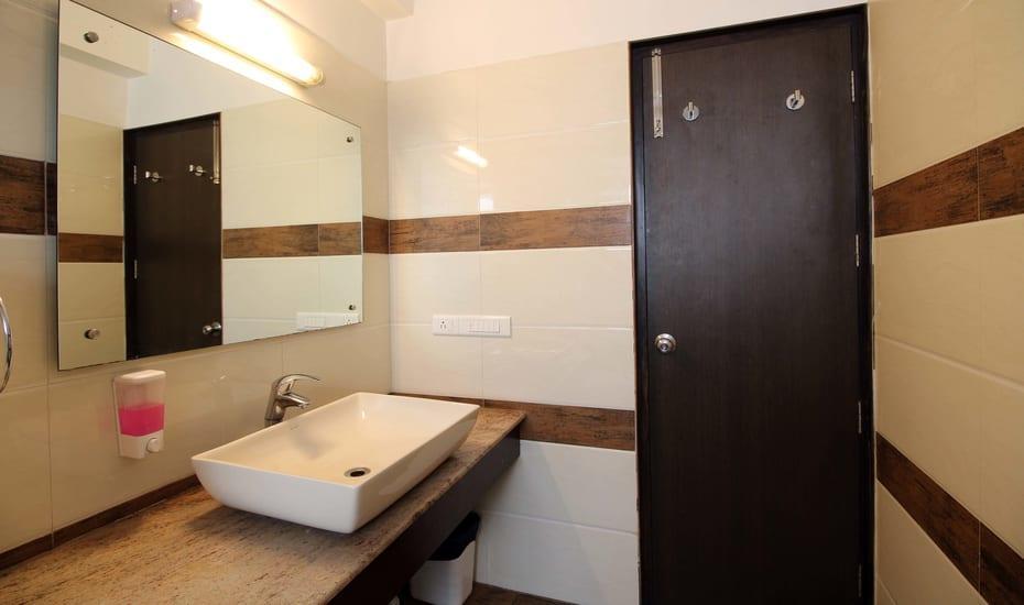 La Wisteria Hotel Delhi Kültér fotó